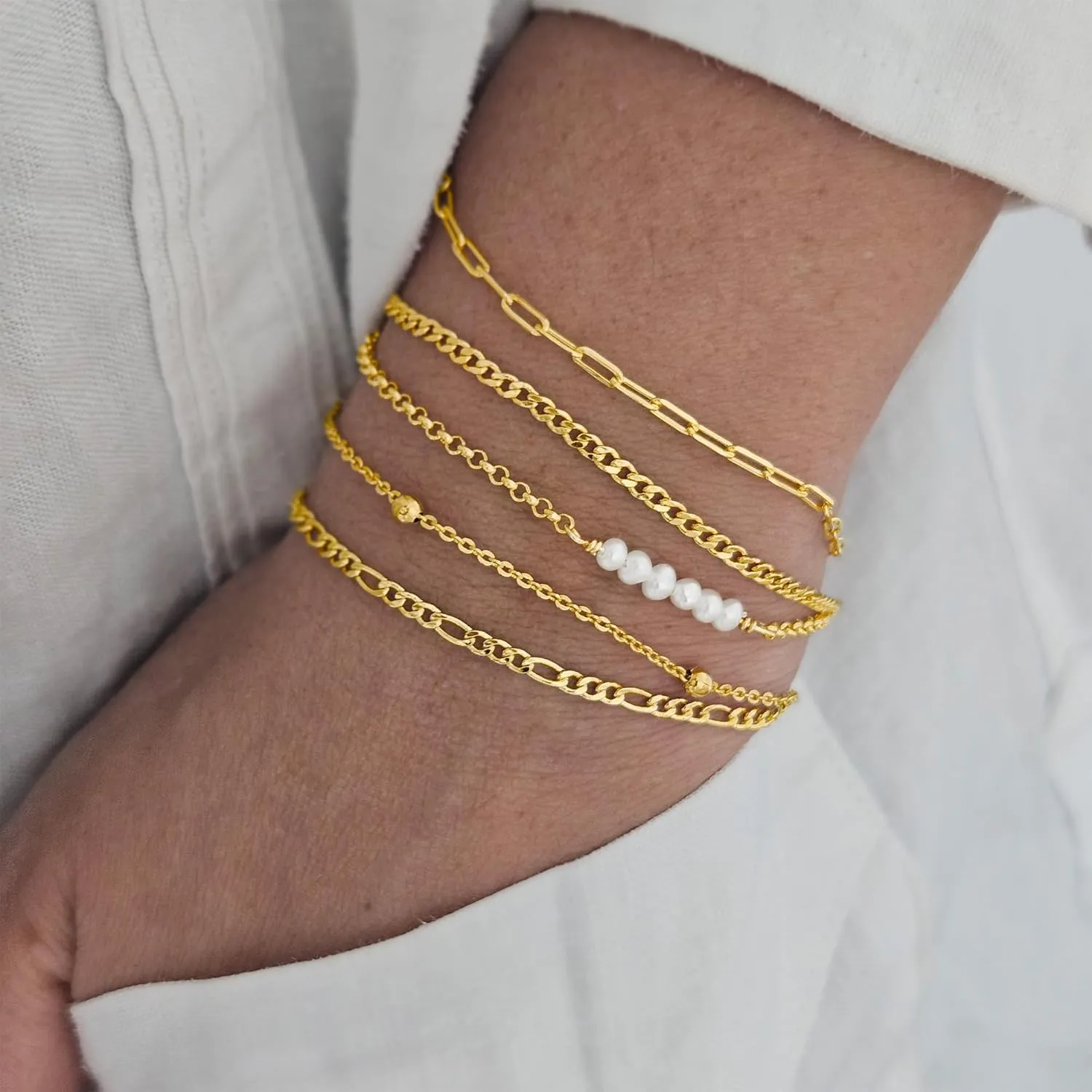 Turandoss Gold Bracelets for Women Trendy - 18K Real Gold Plated Chain Bracelets Gold Jewelry Sets for Women Dainty Stackable Cuban Beaded Paperclip Link Chain Pearl Bracelets Gold Bracelets for Women